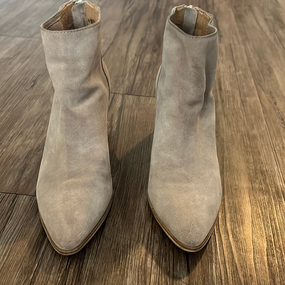 Steve Madden suede booties